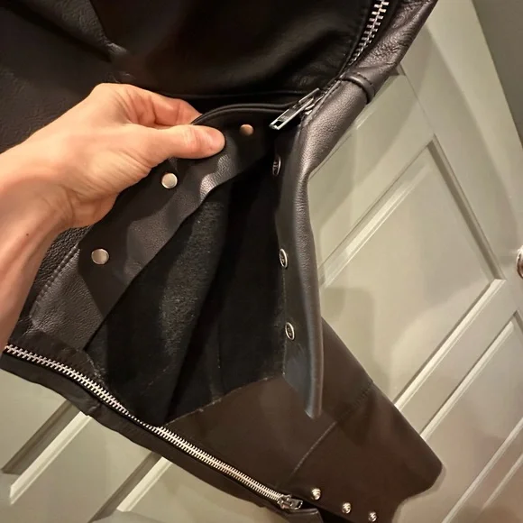 Harley-Davidson women’s black leather riding chaps, size s - Picture 5 of 7